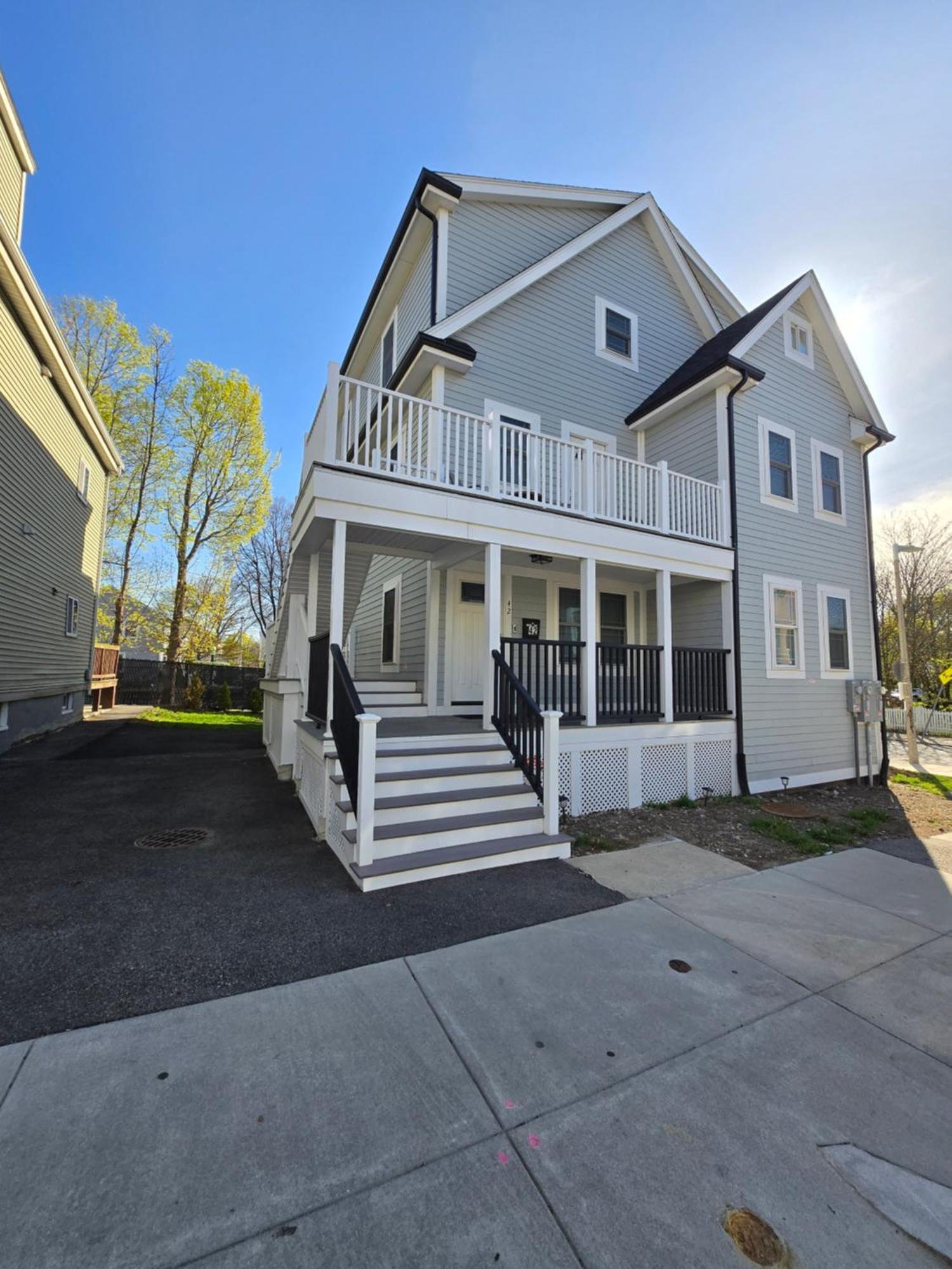 Brand New 4br House 20min Downtown Boston